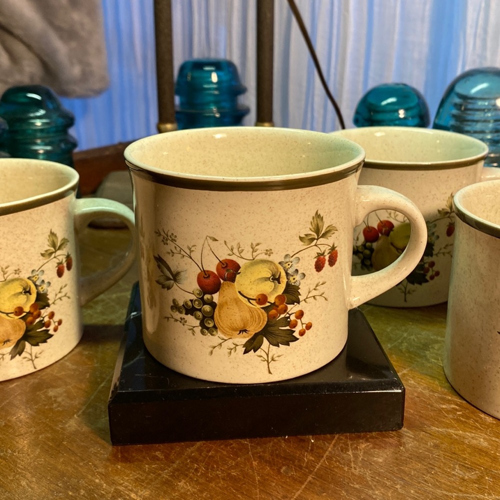 Royal Doulton Lambethware Cornwall LS1015 Mug Set of 4 Green Trim